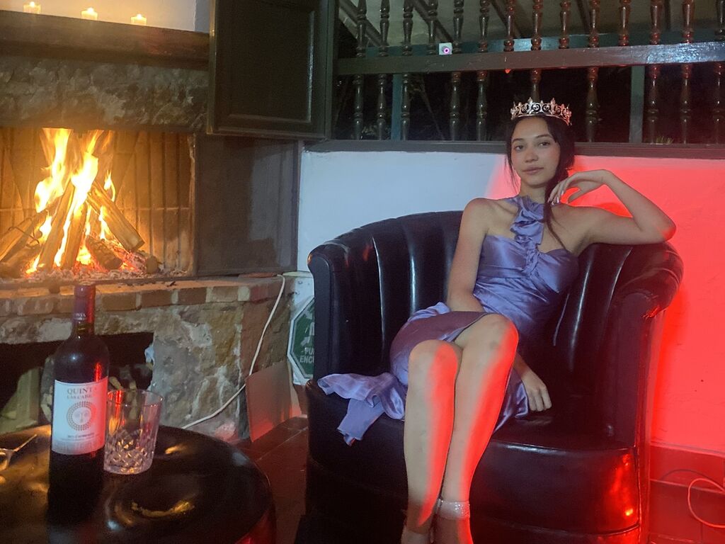 AbbyGlow from Web Night Cam