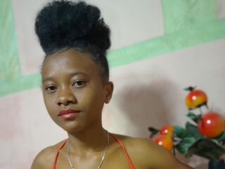 naked webcam AlphonsineRazafy