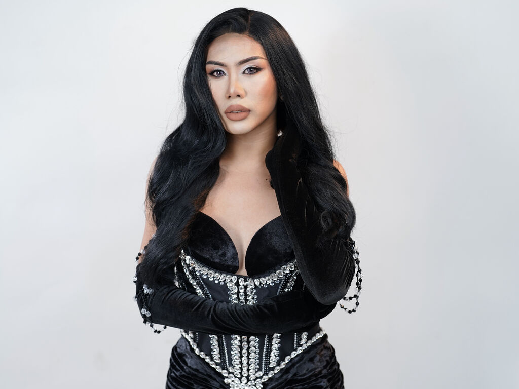 MarinnaSanchez transgender video chat preview