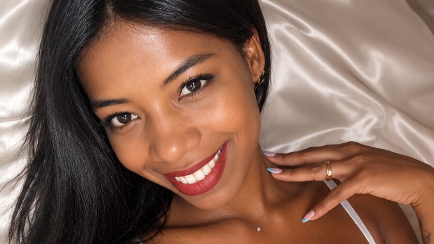 Live HD Nude Chat with EllysaMoons