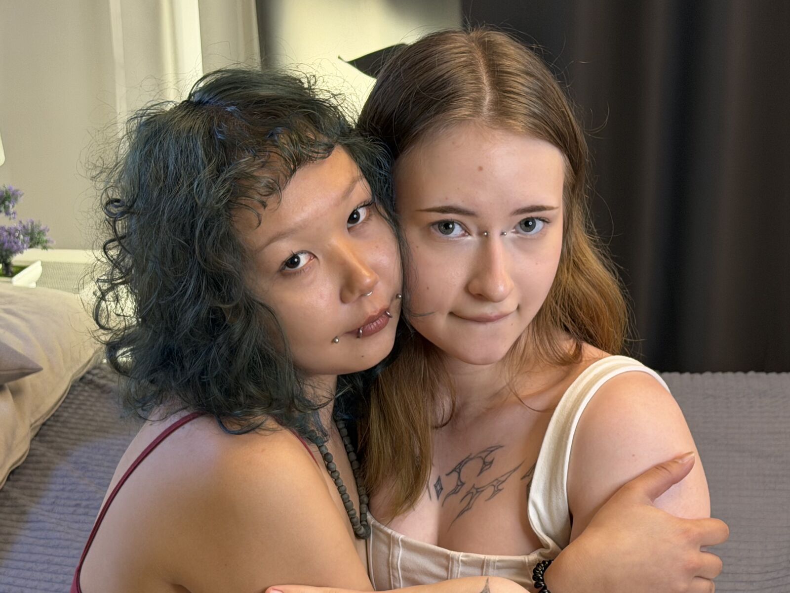 Live cam for TempleAndSumiko