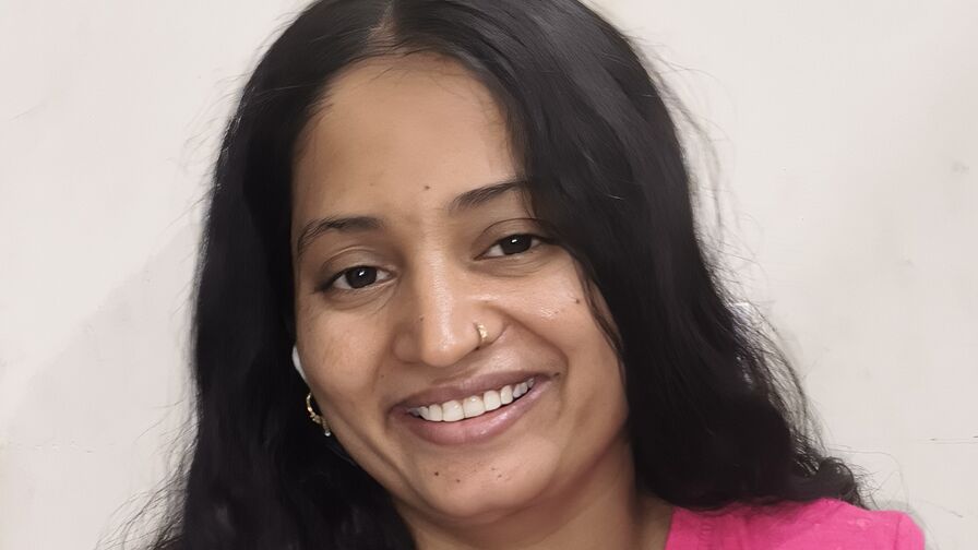 Live HD Nude Chat with AkanshaChaudary