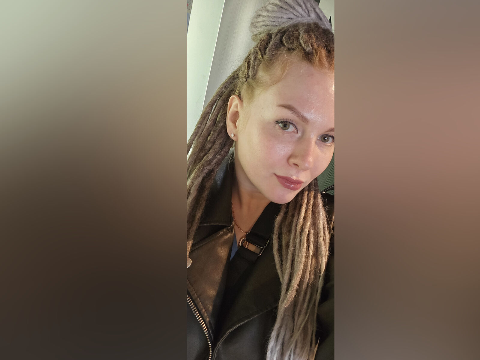 Live cam for KatyTopaz