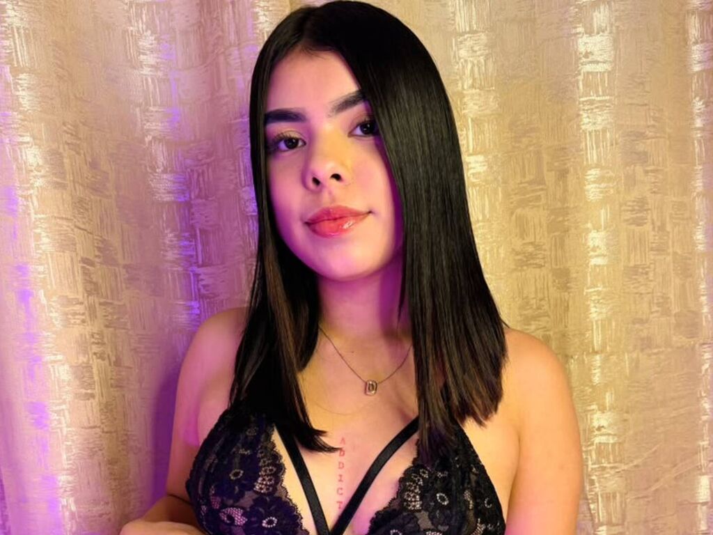 AmaraThomse LiveJasmin model