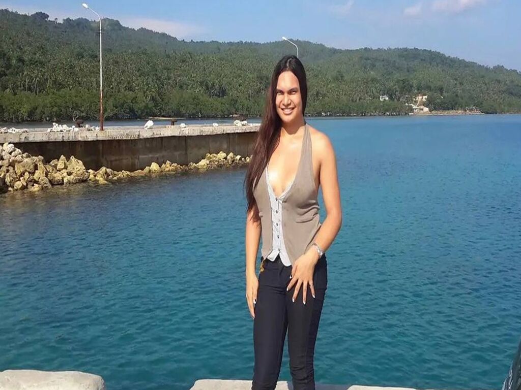 AshleyWilly LiveJasmin transgender Cam2Cam profile