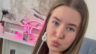 Kostenlos Nackt KiiraSearson