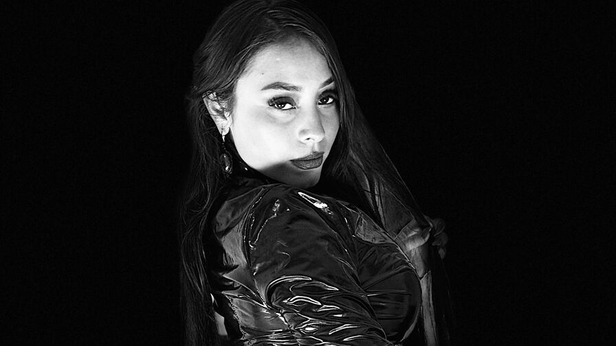 Watch KaramStone live on Amateur Blogger🎉