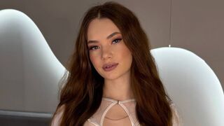 ClaryCollins live streaming girl cam