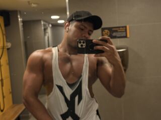 GaySexTotal.com Leon Mike