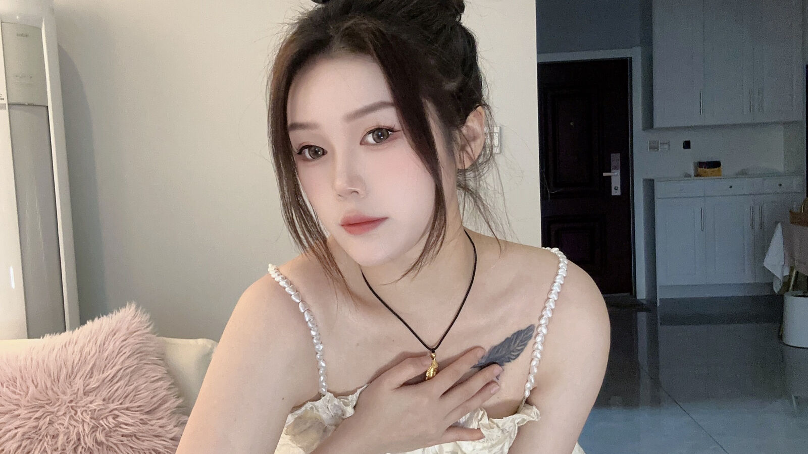 HelenAlberta erotic portrait
