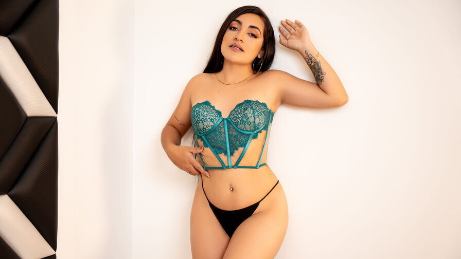 Watch PaulinaPalmer live on Amateur Blogger🎉