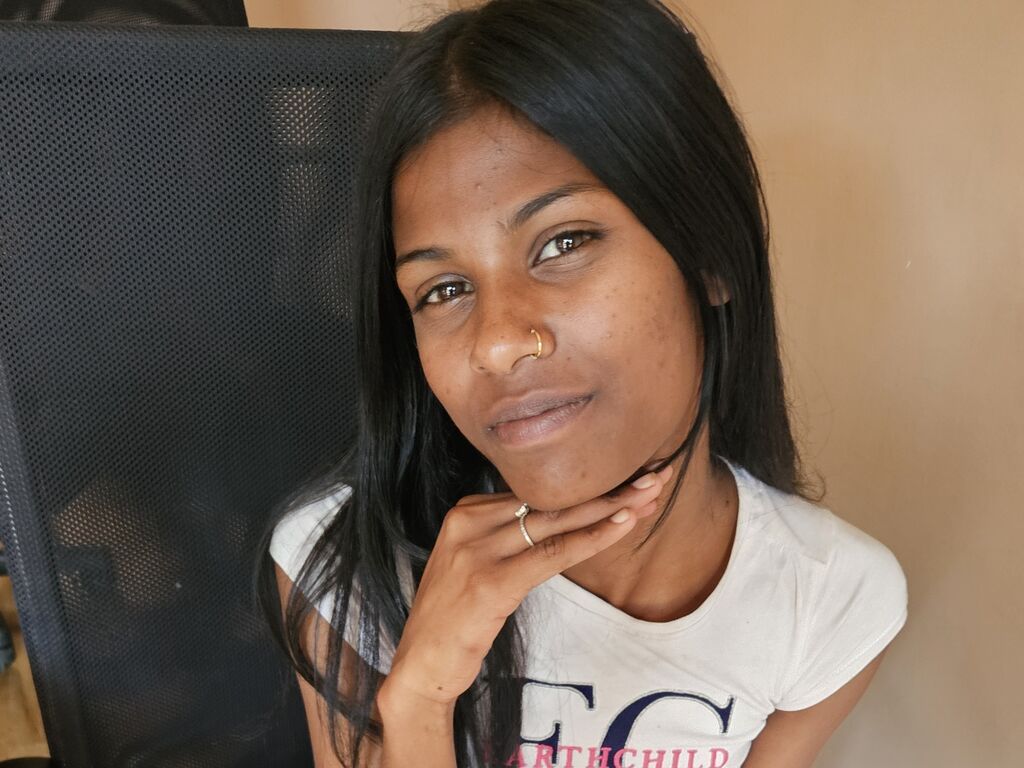 PreetaAroraa adult webcam girl room