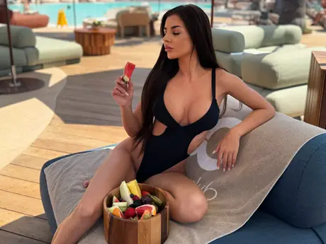 Chat with TessaMaven