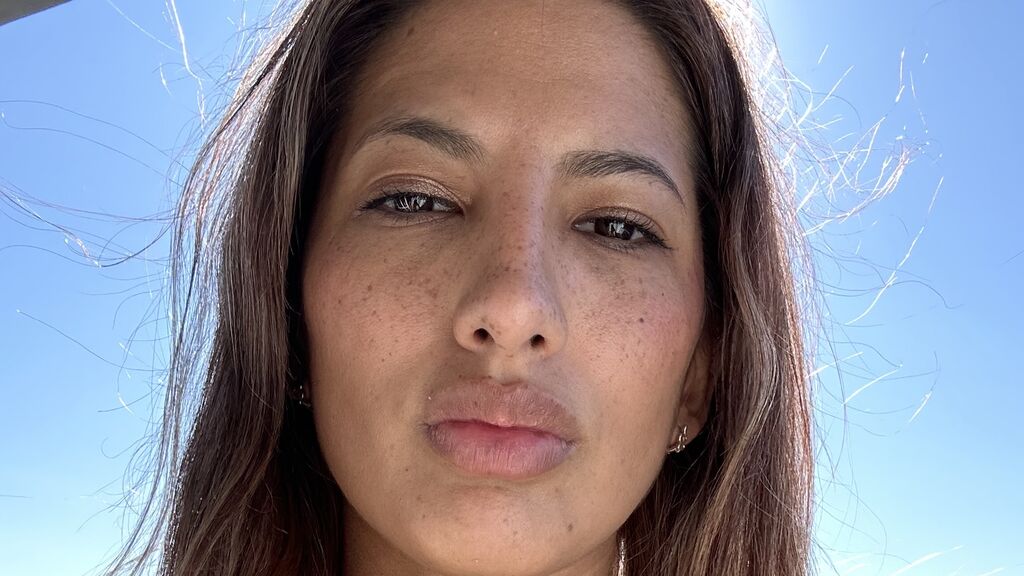 CarisimaVictoria cover