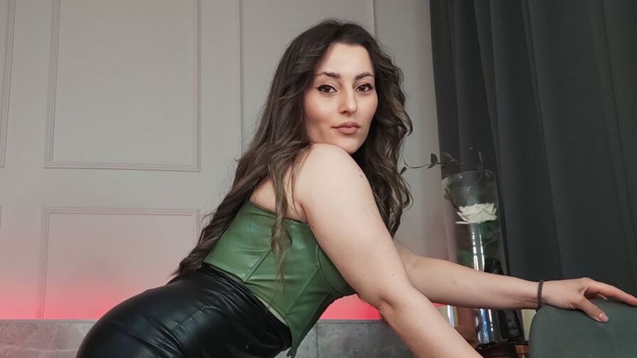 KylieJennye Cumshow Vip