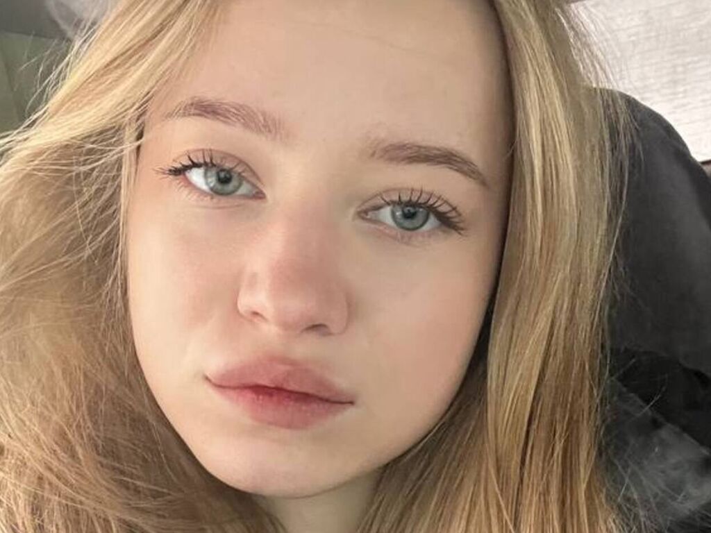 CarmelVansciver age 19
