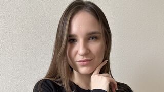 WillaKnight related LiveJasmin cam profile
