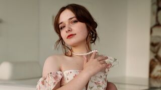Free Nude VikaSharma