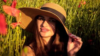 Kostenlos Nackt MilaSmit