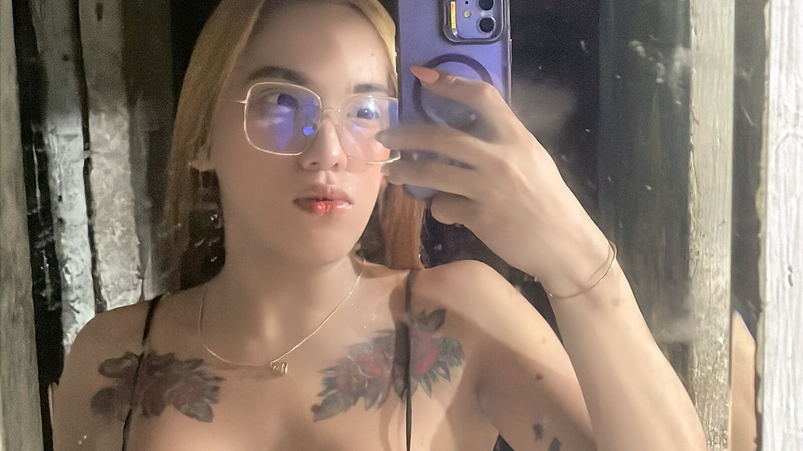 AngelaYu erotic portrait
