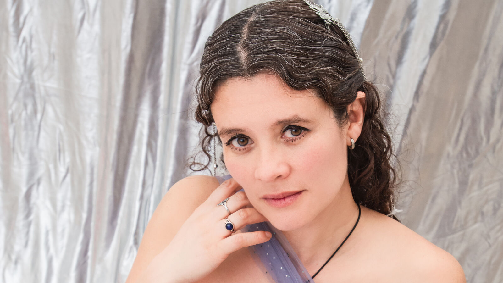 LiiaCrowns glamour portrait