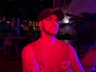 BrunoWalker]