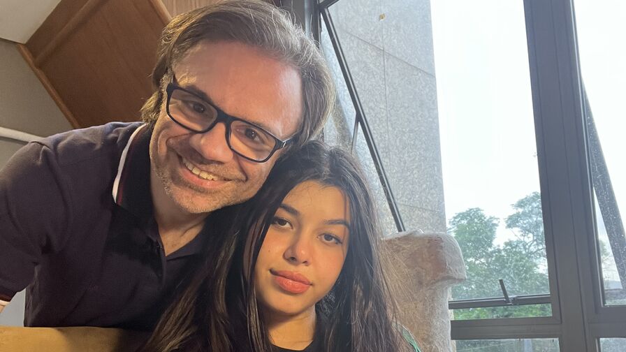 Watch ViktorAndPenny live on Free Erotic Fantasy