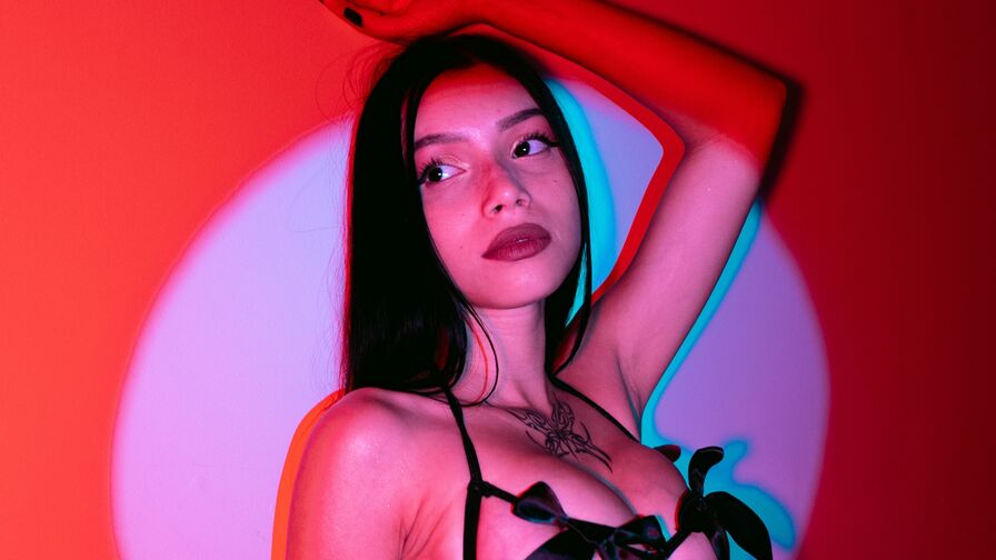 Watch KateCooki live on Useporn