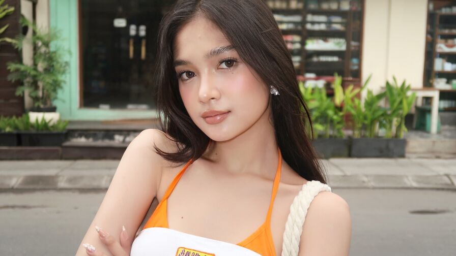 Watch VivienneFontaine live on Amateur Blogger🎉