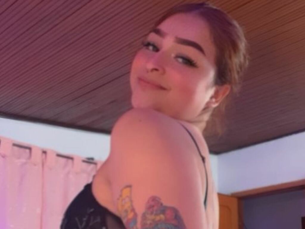EvaSyn webcam sex nudes