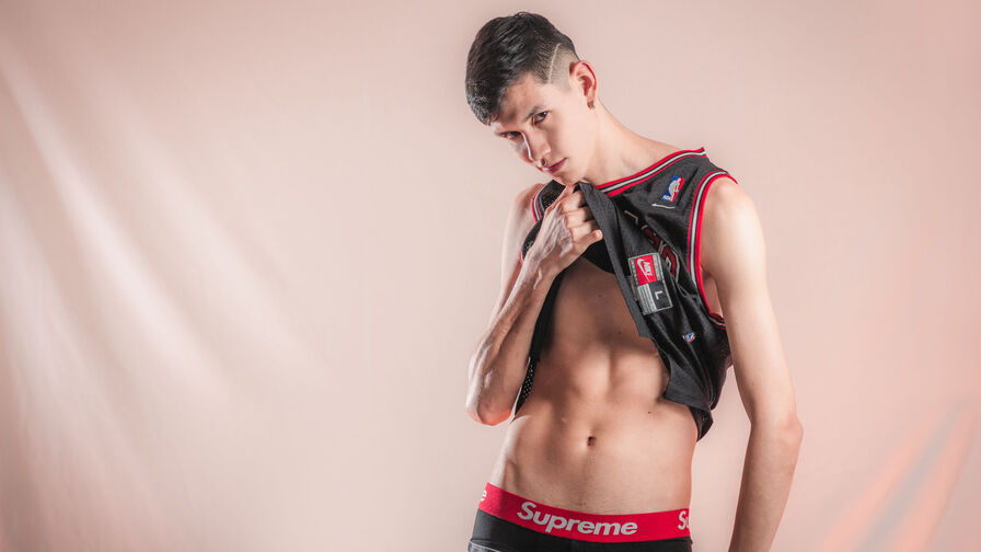 Watch JeanLeon live on Cam Plug