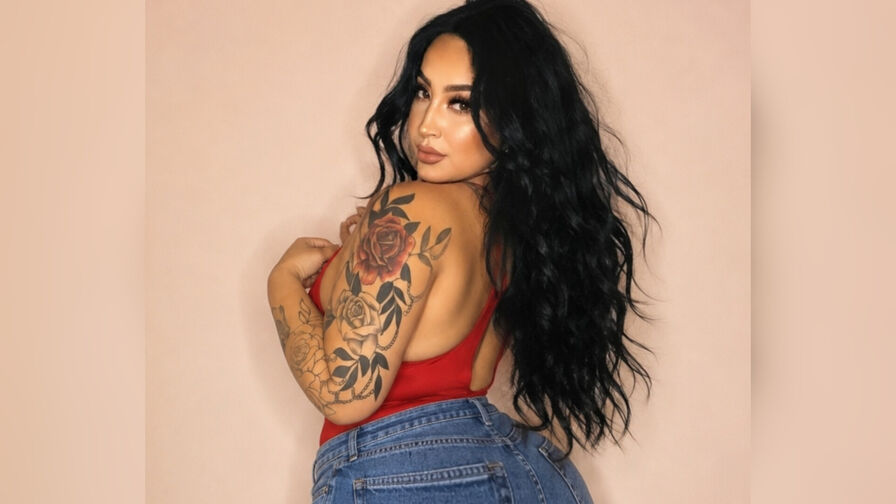 Live HD Nude Chat with SharlinMoreva