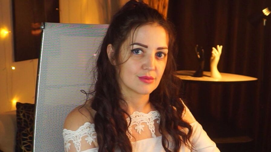 Watch AureliaVanes live on Ultra Erotica