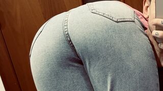 LiluAndJeny — LIVE on LiveJasmin