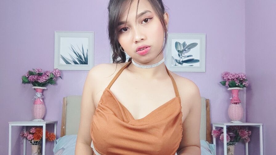Live Sex Chat with AickaChan