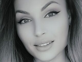 SerenaAndrews's live cam