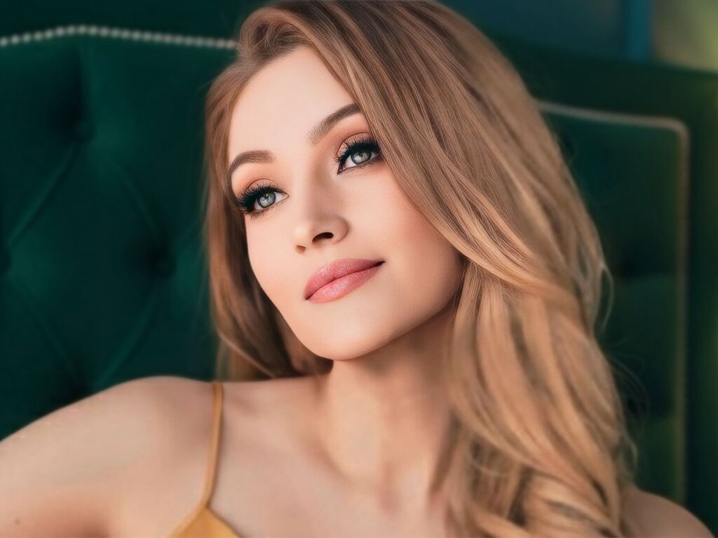 AniClark Profile Image