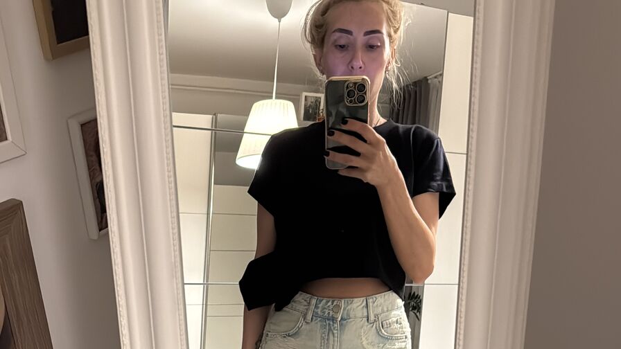 JenniferRein – Female | She Tabe