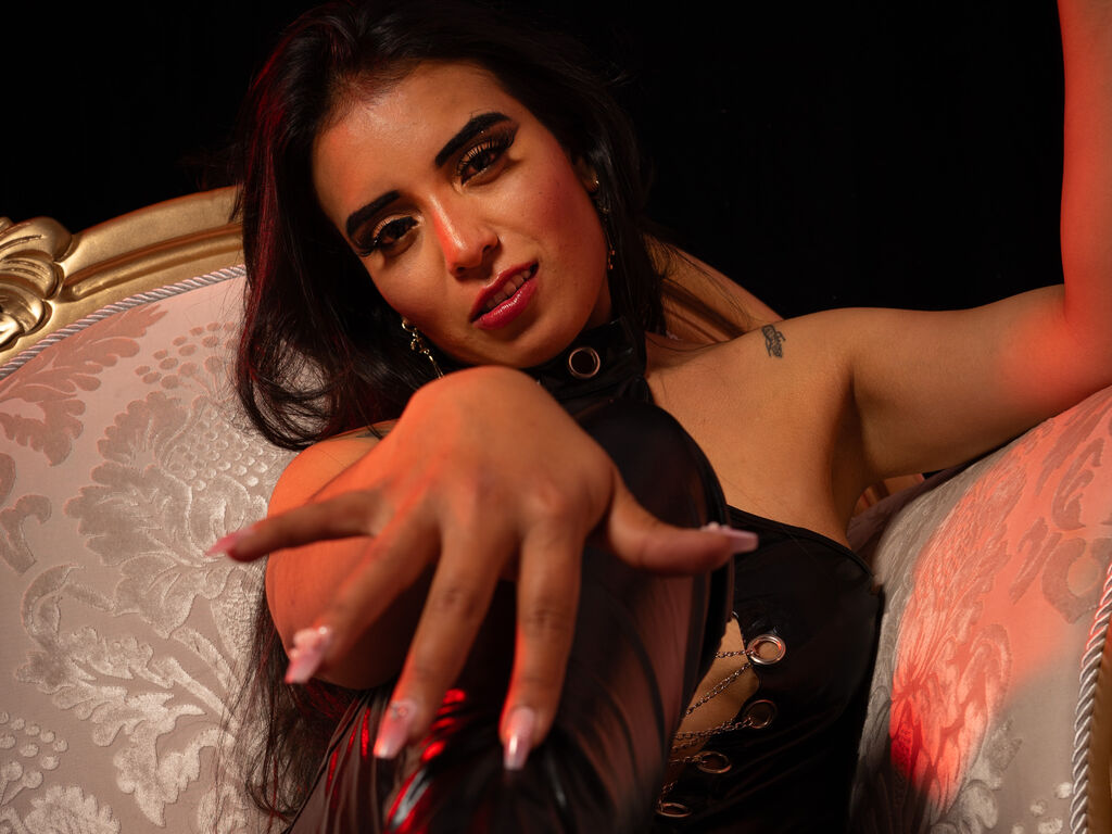 QueenMeliza Nackt