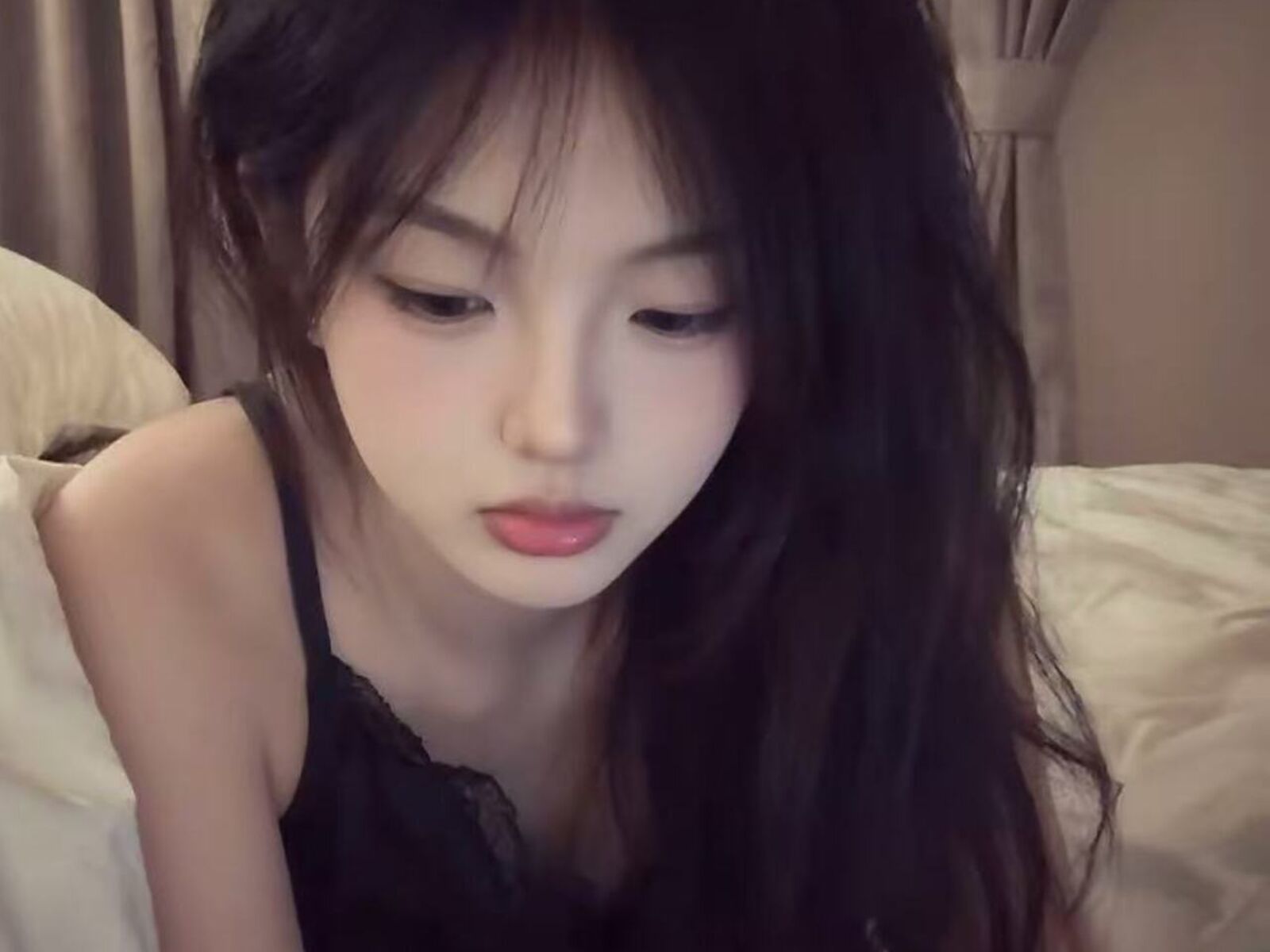 Live cam for WenRoss
