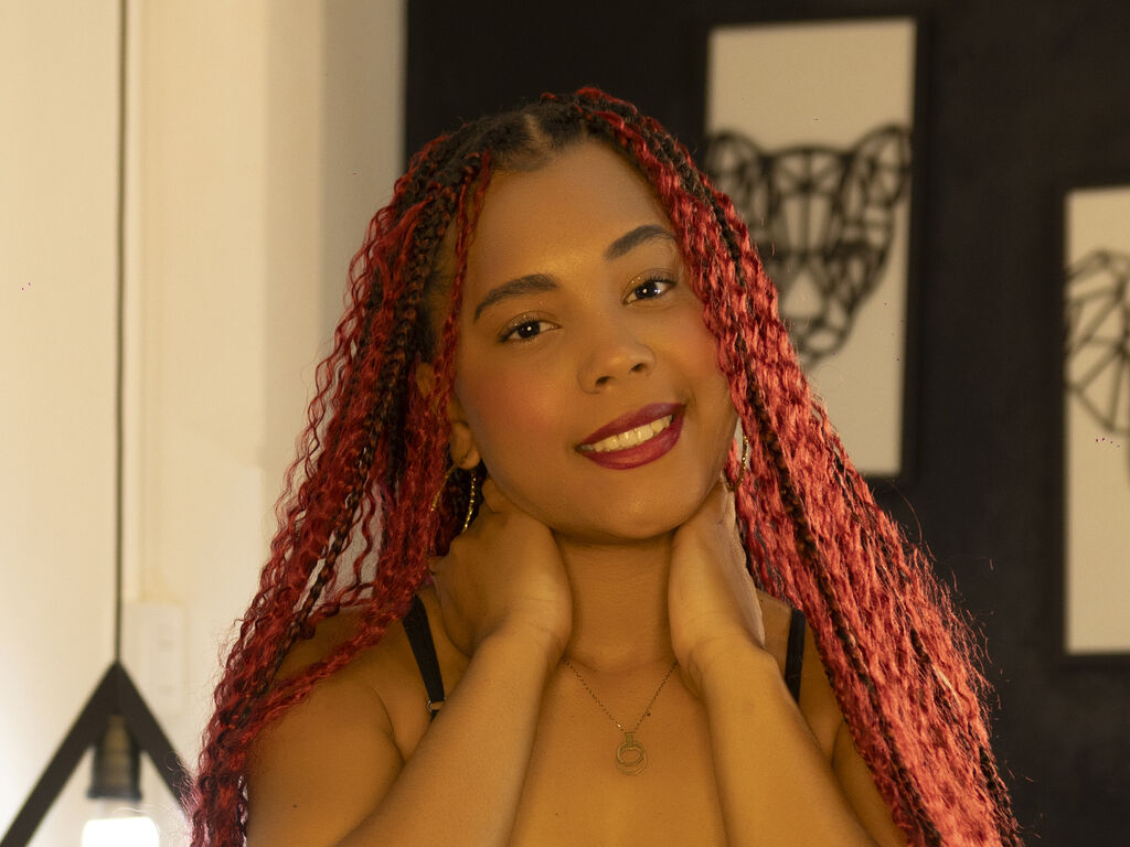 MiaLyee Nude