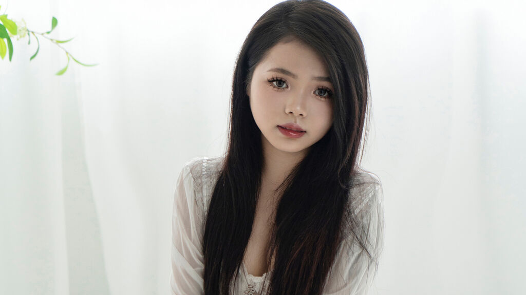 KamaAva live cam model at LiveJasmin