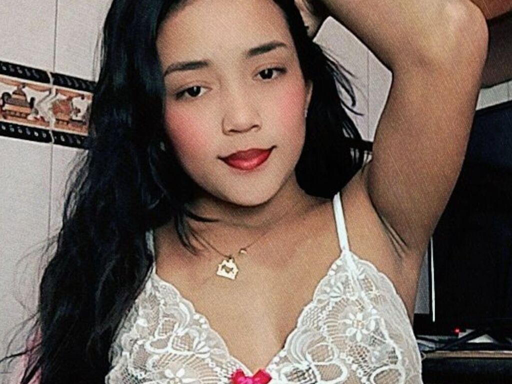 BritanieCollis premium fetish show profile