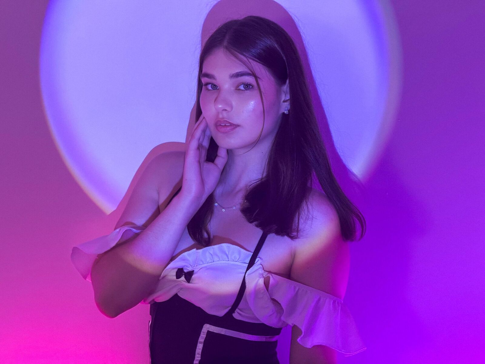 Live cam for KristinaBennett
