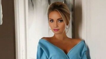 MilaSpring webcam show