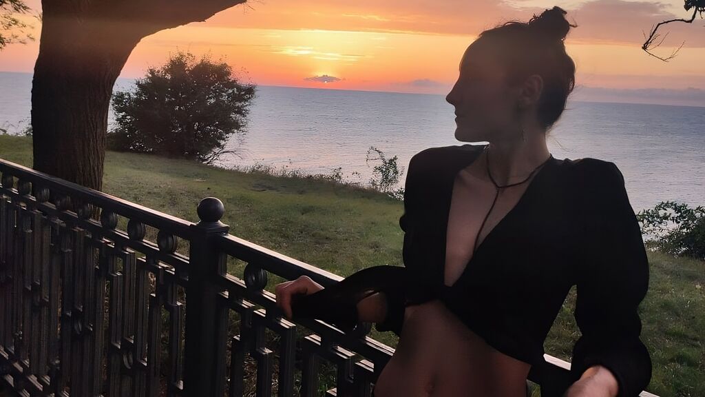 AllisonReech live cam model at LiveJasmin