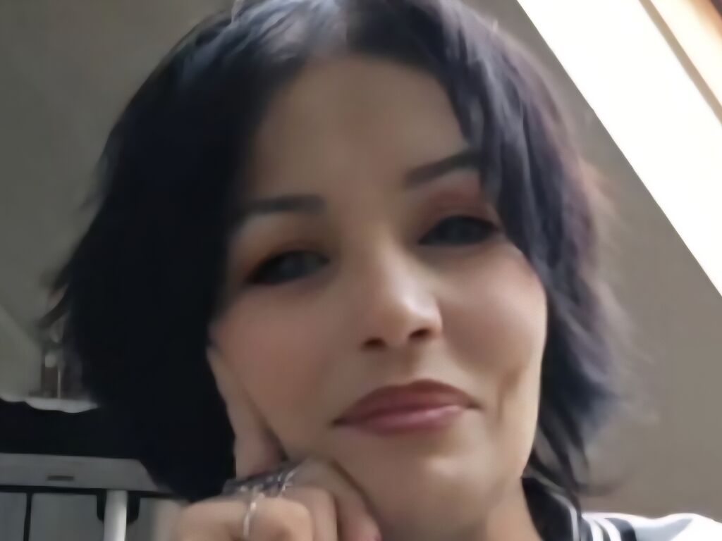 MichaelaStanford mature live stream performer