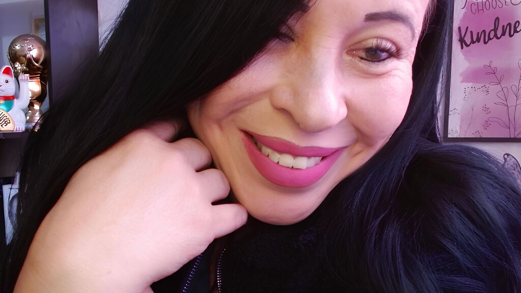 LaurenMallioni live cam model at LiveJasmin