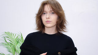 Kostenlos Nackt YukiHolmes