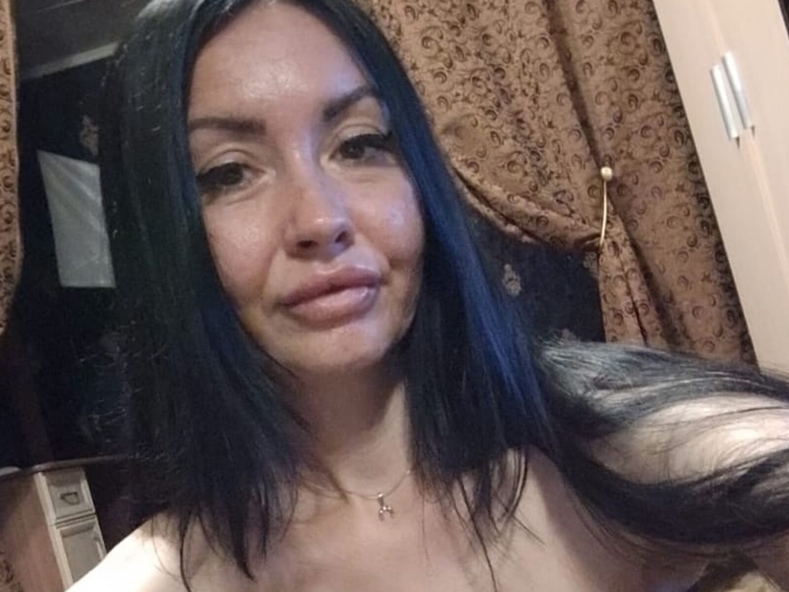 Live cam for EmmaKrush